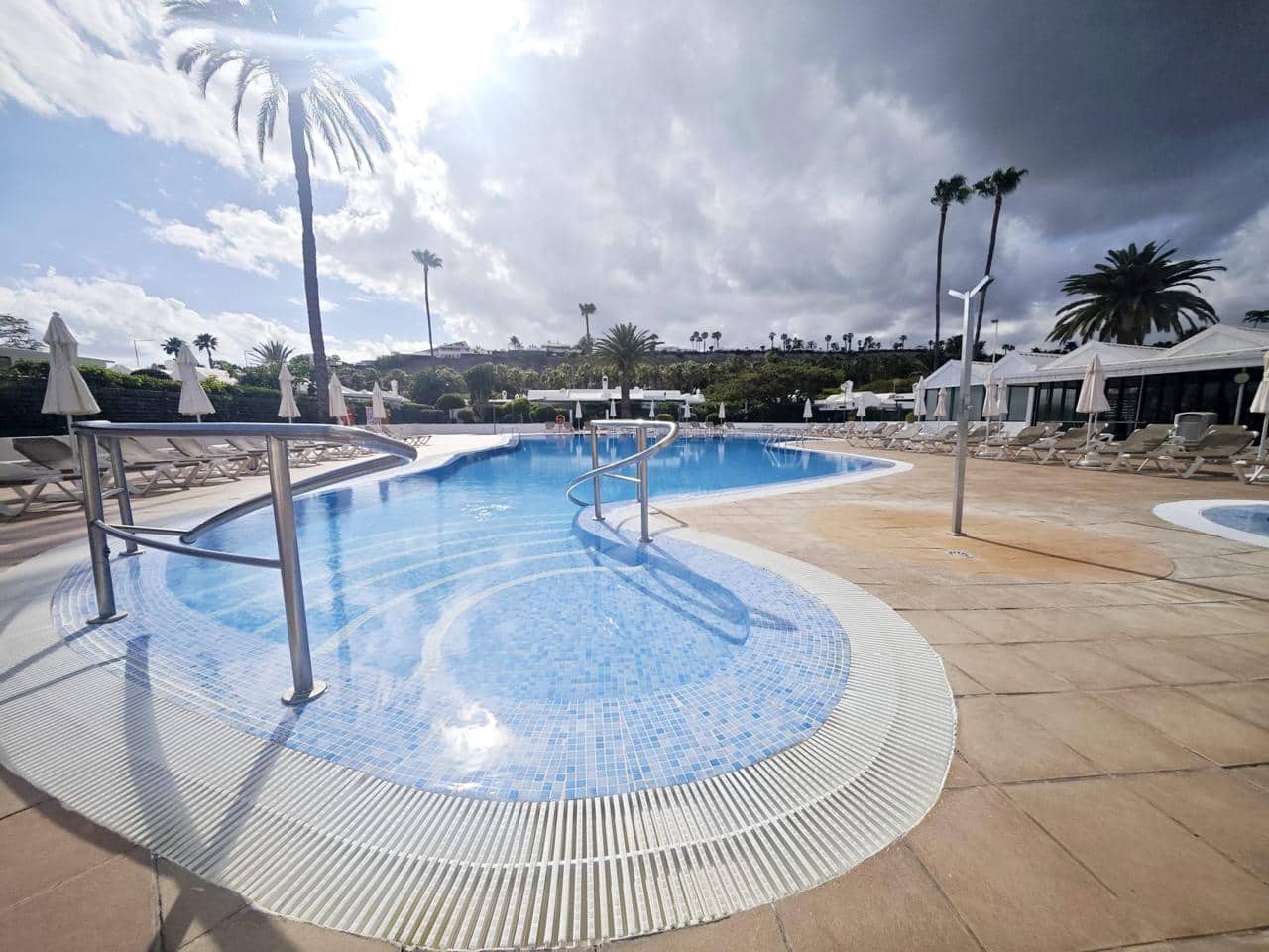 2 makuuhuone Bungalow vuokrattavana paikassa Maspalomas mukana uima-altaan - 1 400 € (Ref: 10014783)
