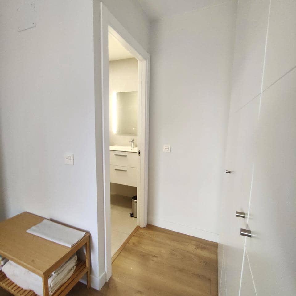 2 soveværelse Lejlighed til leje i Las Palmas de Gran Canaria med swimmingpool garage - € 2.200 (Ref: 10016656)