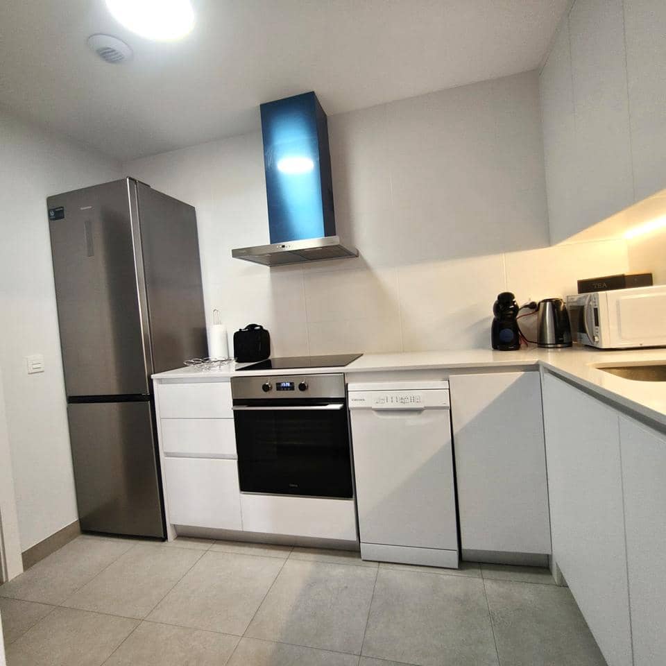 2 soveværelse Lejlighed til leje i Las Palmas de Gran Canaria med swimmingpool garage - € 2.200 (Ref: 10016656)