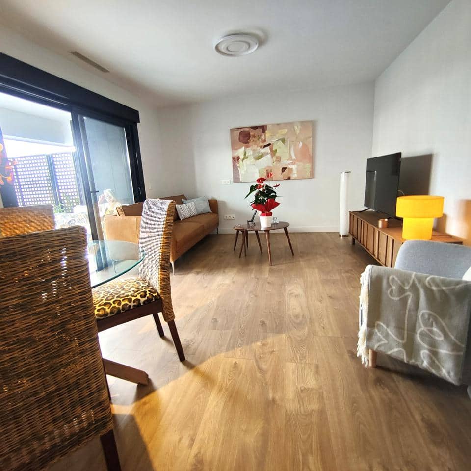 2 soveværelse Lejlighed til leje i Las Palmas de Gran Canaria med swimmingpool garage - € 2.200 (Ref: 10016656)