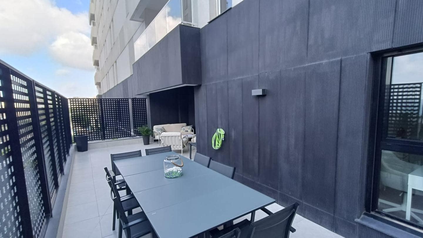 2 soveværelse Lejlighed til leje i Las Palmas de Gran Canaria med swimmingpool garage - € 2.200 (Ref: 10016656)