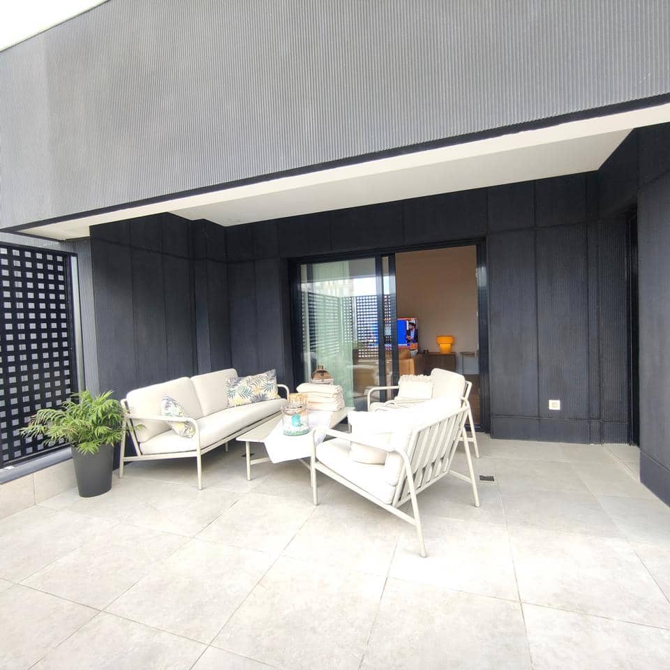 2 bedroom Flat for rent in Las Palmas de Gran Canaria with pool garage - € 1,800 (Ref: 10016656)