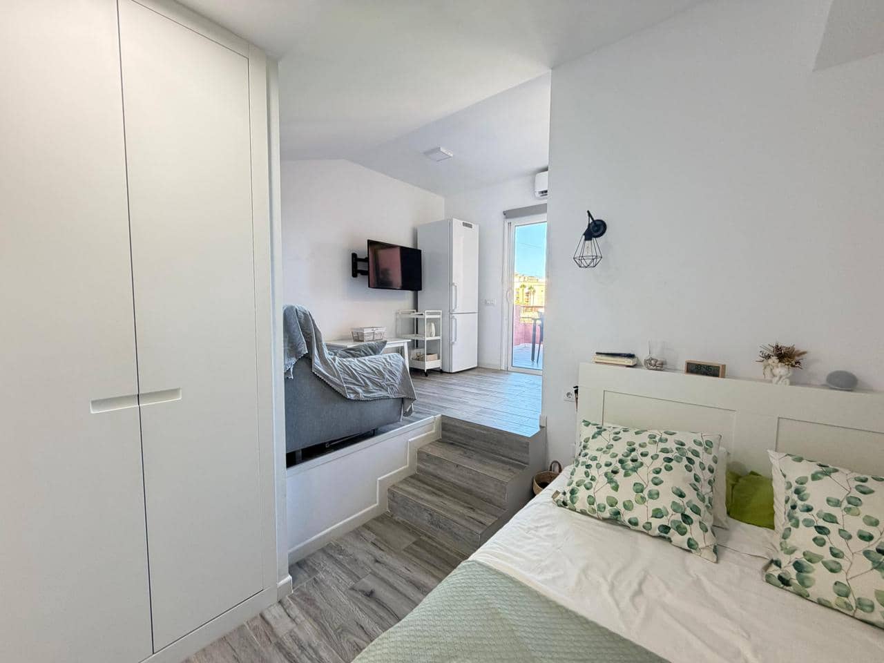 Leilighet til leie i San Agustin med svømmebasseng - € 900 (Ref: 10016657)