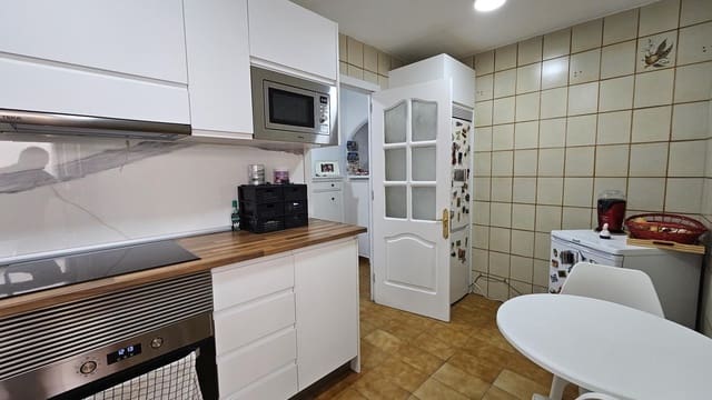 3 sypialnia Mieszkanie do wynajęcia w Playa del Inglés, San Bartolomé de Tirajana z basenem garażem - 1 500 € (Ref: 10031249)