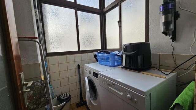 3 sypialnia Mieszkanie do wynajęcia w Playa del Inglés, San Bartolomé de Tirajana z basenem garażem - 1 500 € (Ref: 10031249)