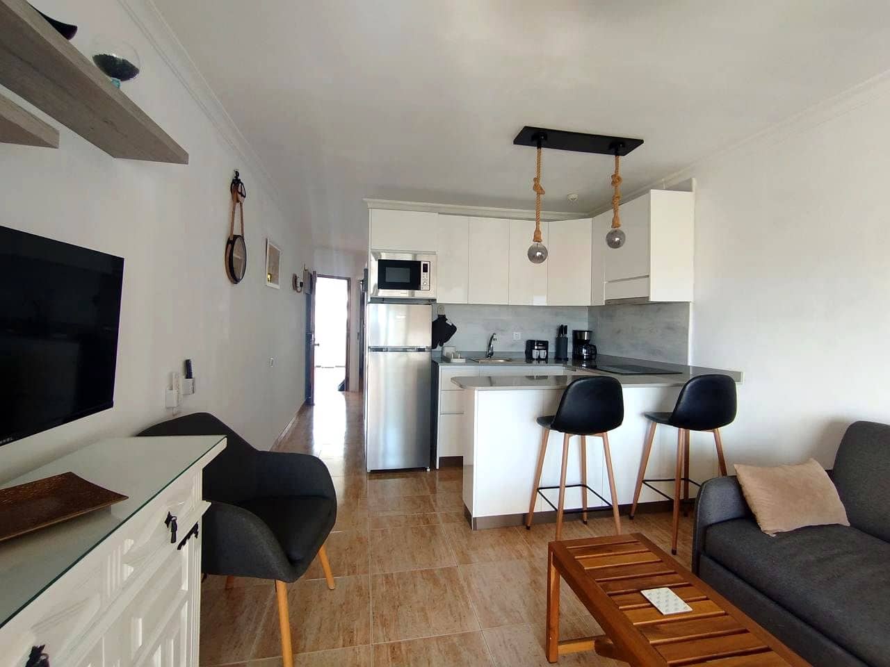 Appartement de 1 chambre à louer à Playa del Ingles avec piscine - 1 400 € (Ref: 10031250)