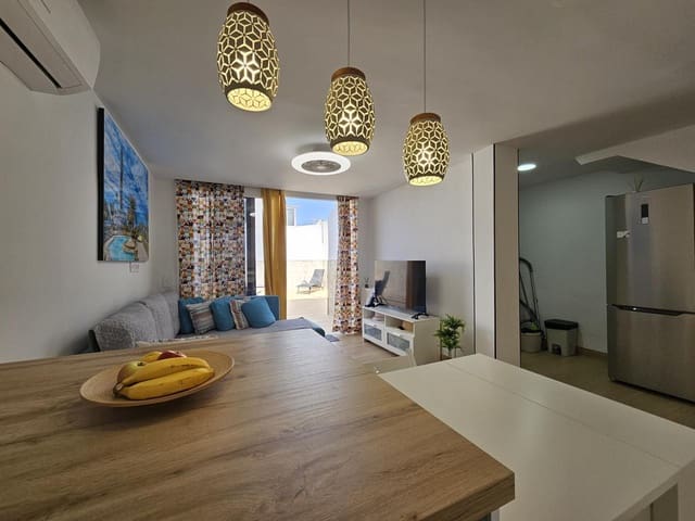2 soveværelse Lejlighed til leje i Sonneland, San Bartolomé de Tirajana med swimmingpool - € 1.350 (Ref: 10031251)