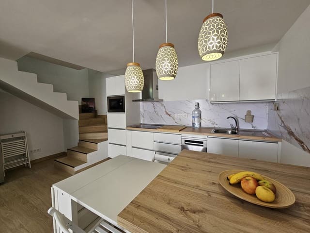 2 soveværelse Lejlighed til leje i Sonneland, San Bartolomé de Tirajana med swimmingpool - € 1.350 (Ref: 10031251)