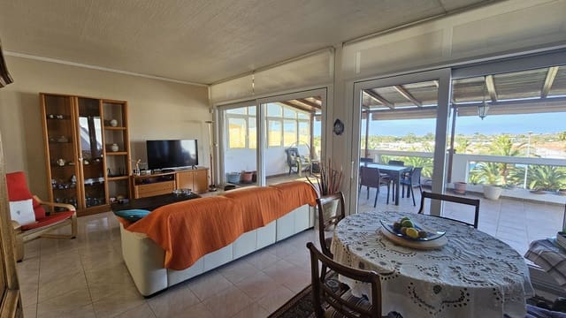 4 bedroom Villa for rent in San Fernando, Moya - € 2,600 (Ref: 10039008)