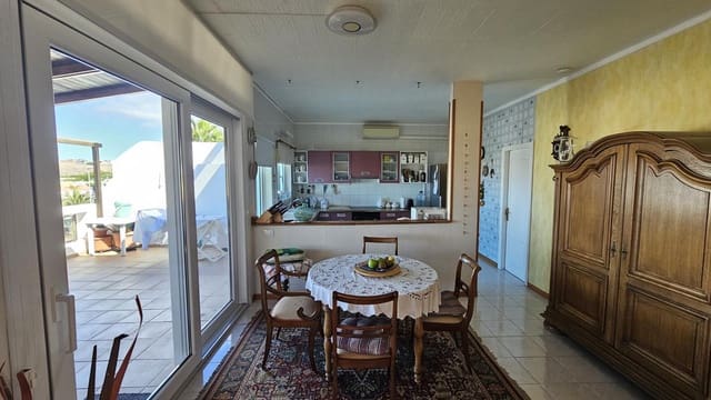 4 bedroom Villa for rent in San Fernando, Moya - € 2,600 (Ref: 10039008)
