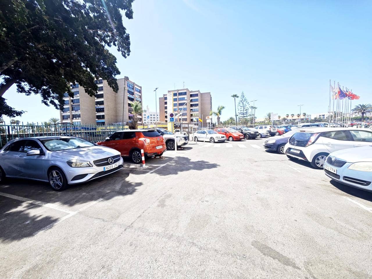Piso de 1 habitación en Playa del Inglés en venta con piscina garaje - 225.000 € (Ref: 10042208)