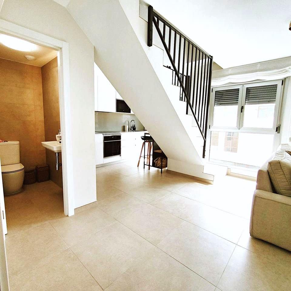 Piso de 1 habitación en Las Palmas de Gran Canaria en alquiler con garaje - 1.500 € (Ref: 10047607)