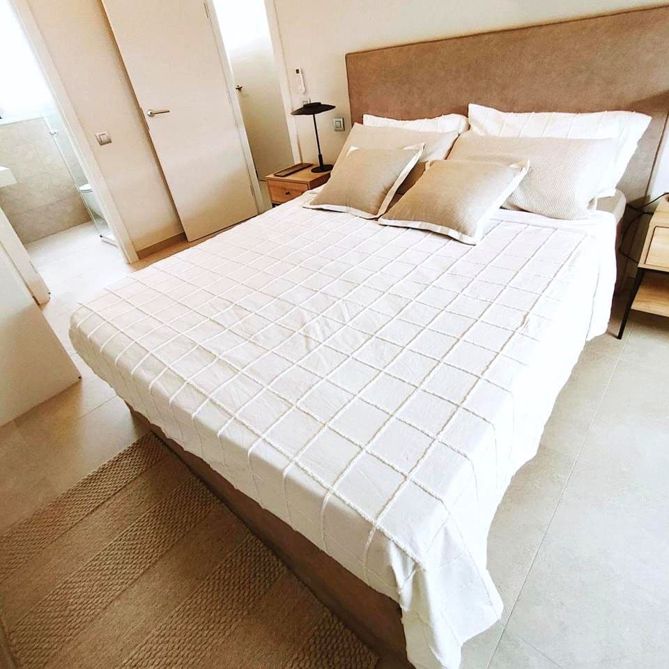 Piso de 1 habitación en Las Palmas de Gran Canaria en alquiler con garaje - 1.500 € (Ref: 10047607)