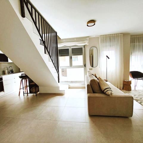 Piso de 1 habitación en Santa Catalina - Canteras, Las Palmas de Gran Canaria en alquiler con garaje - 1.500 € (Ref: 10047607)