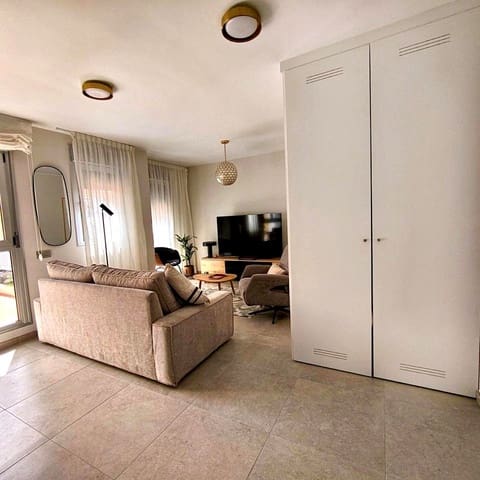 Piso de 1 habitación en Santa Catalina - Canteras, Las Palmas de Gran Canaria en alquiler con garaje - 1.500 € (Ref: 10047607)