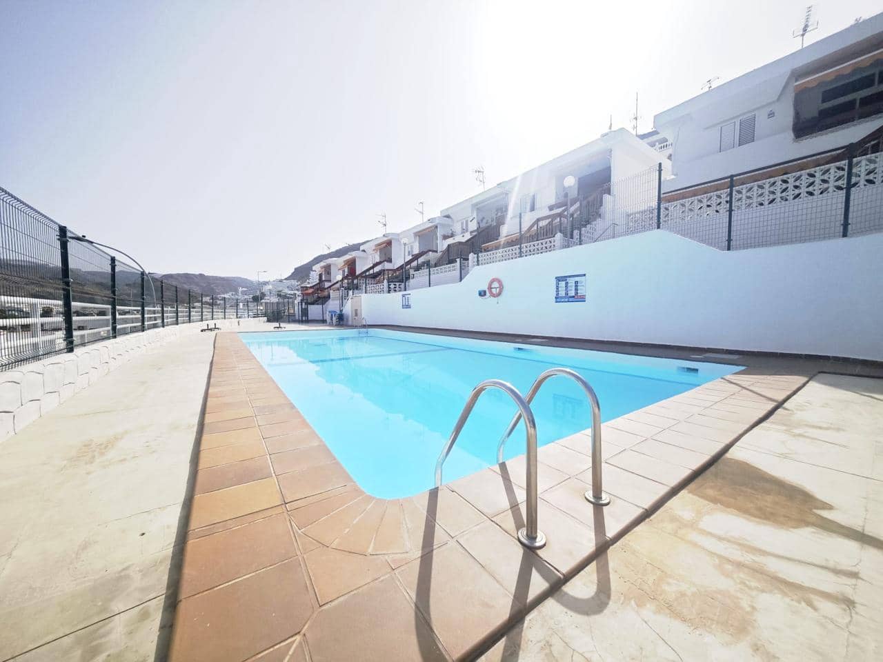 1 quarto Apartamento para arrendar em Puerto Rico com piscina - 1 100 € (Ref: 10054487)