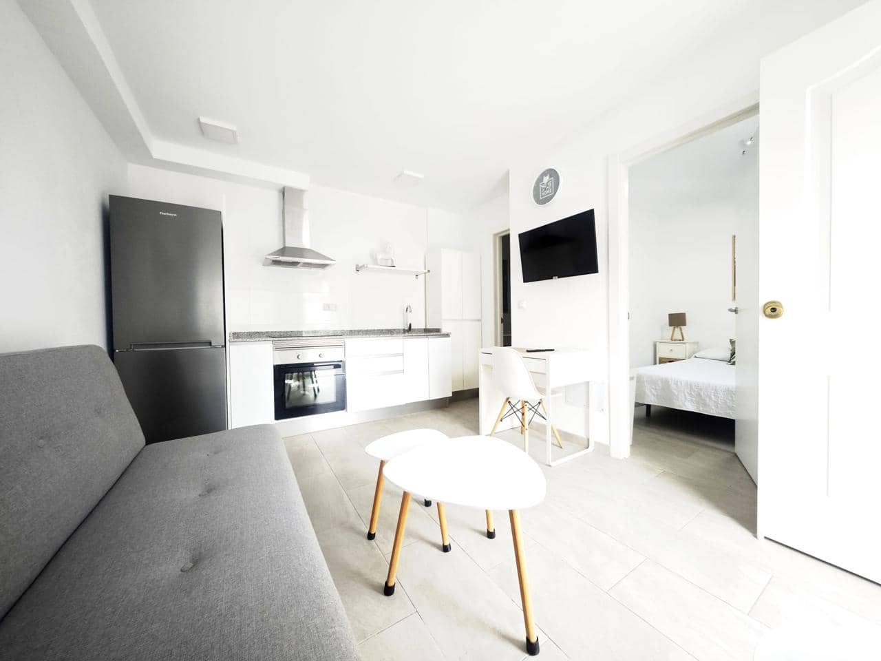 1 quarto Apartamento para arrendar em Puerto Rico com piscina - 1 100 € (Ref: 10054487)