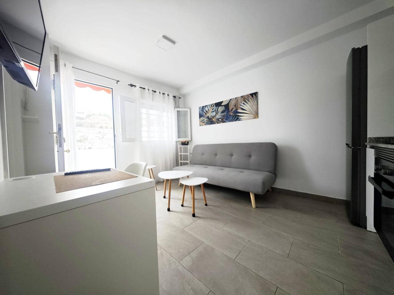 1 quarto Apartamento para arrendar em Puerto Rico com piscina - 1 100 € (Ref: 10054487)