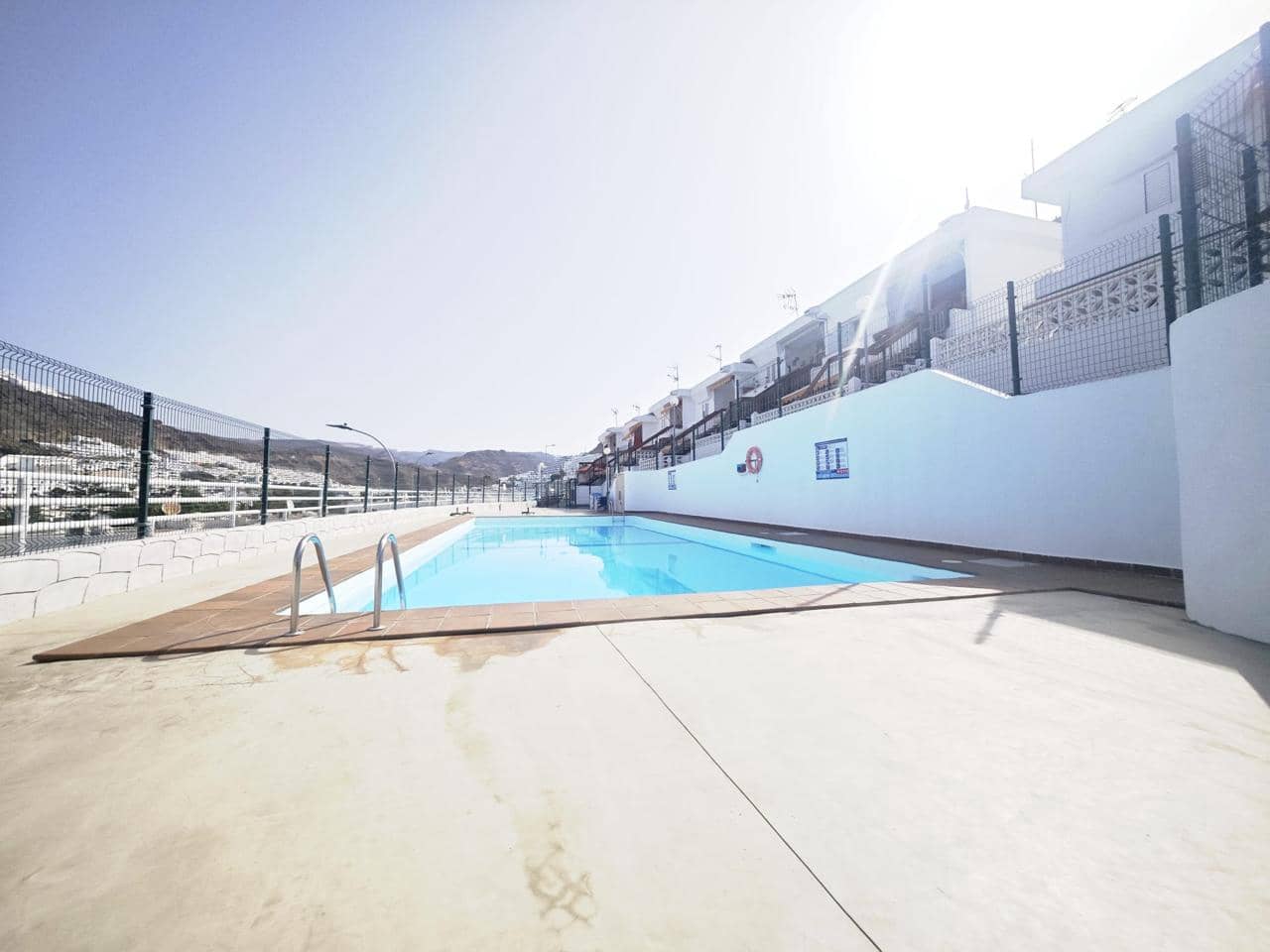 1 quarto Apartamento para arrendar em Puerto Rico com piscina - 1 100 € (Ref: 10054487)