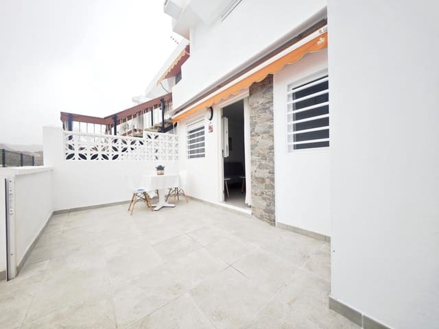 1 quarto Apartamento para arrendar em Puerto Rico, Mogán com piscina - 1 100 € (Ref: 10054487)