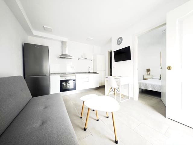 1 quarto Apartamento para arrendar em Puerto Rico, Mogán com piscina - 1 100 € (Ref: 10054487)
