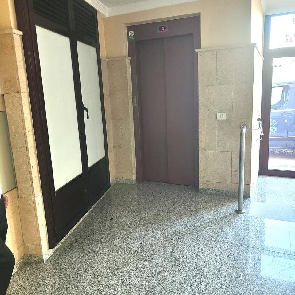 2 soverom Leilighet til leie i Arguineguin - € 1 250 (Ref: 10057591)