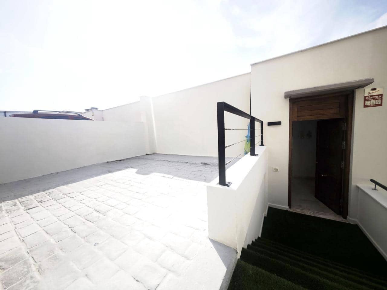 3 slaapkamer Villa te huur in Puerto Rico met garage - € 2.200 (Ref: 10057592)