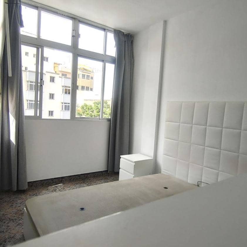 3 bedroom Flat for rent in Telde - € 950 (Ref: 10061039)