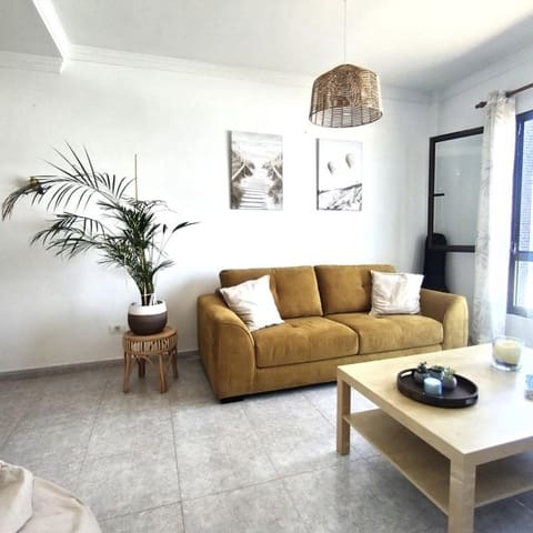 2 quarto Apartamento para arrendar em Santa María de Guía de Gran Canaria com garagem - 1 300 € (Ref: 10061040)