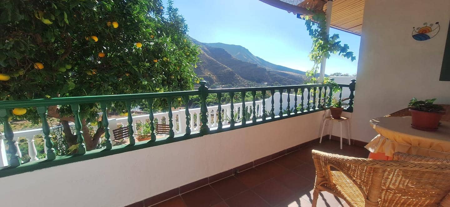 3 Zimmer Villa zu vermieten in Agaete mit Garage - 1.350 € (Ref: 10062642)