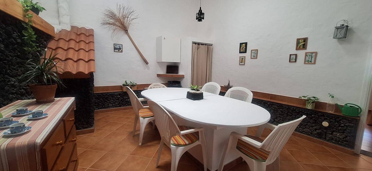 3 Zimmer Villa zu vermieten in Agaete mit Garage - 1.350 € (Ref: 10062642)