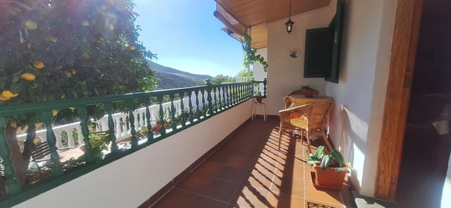 3 Zimmer Villa zu vermieten in Agaete mit Garage - 1.350 € (Ref: 10062642)