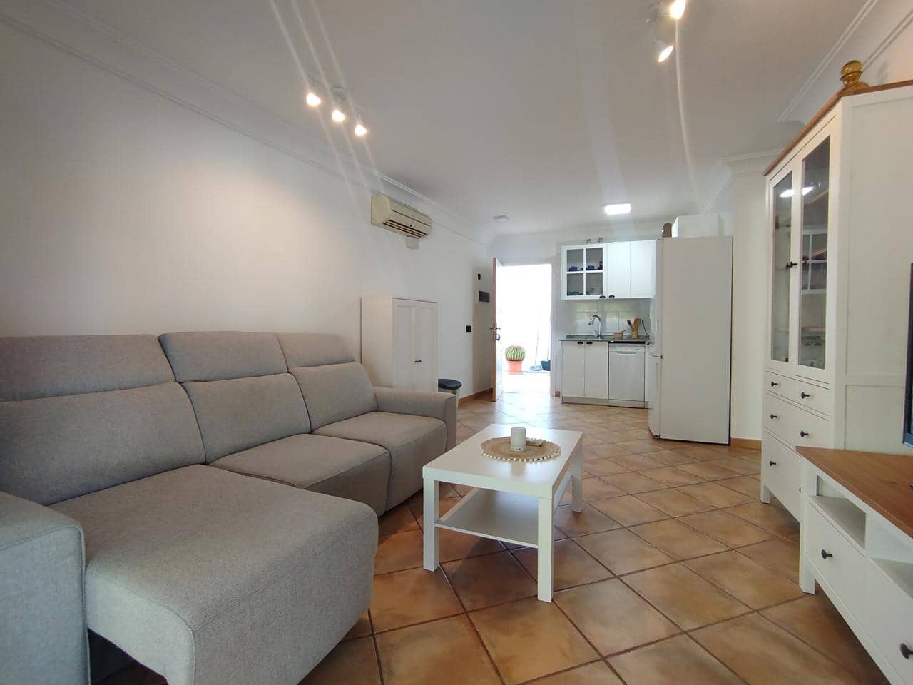 Chalet de 2 habitaciones en Mogán en alquiler - 1.500 € (Ref: 10073217)