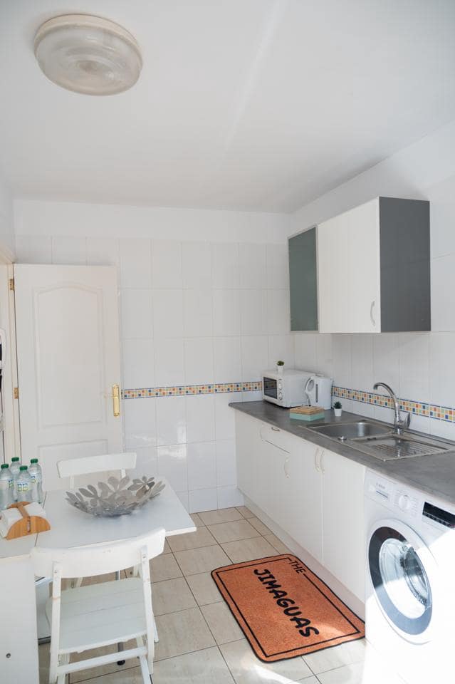 Appartement de 2 chambres à louer à Valverde - 1 050 € (Ref: 10076947)