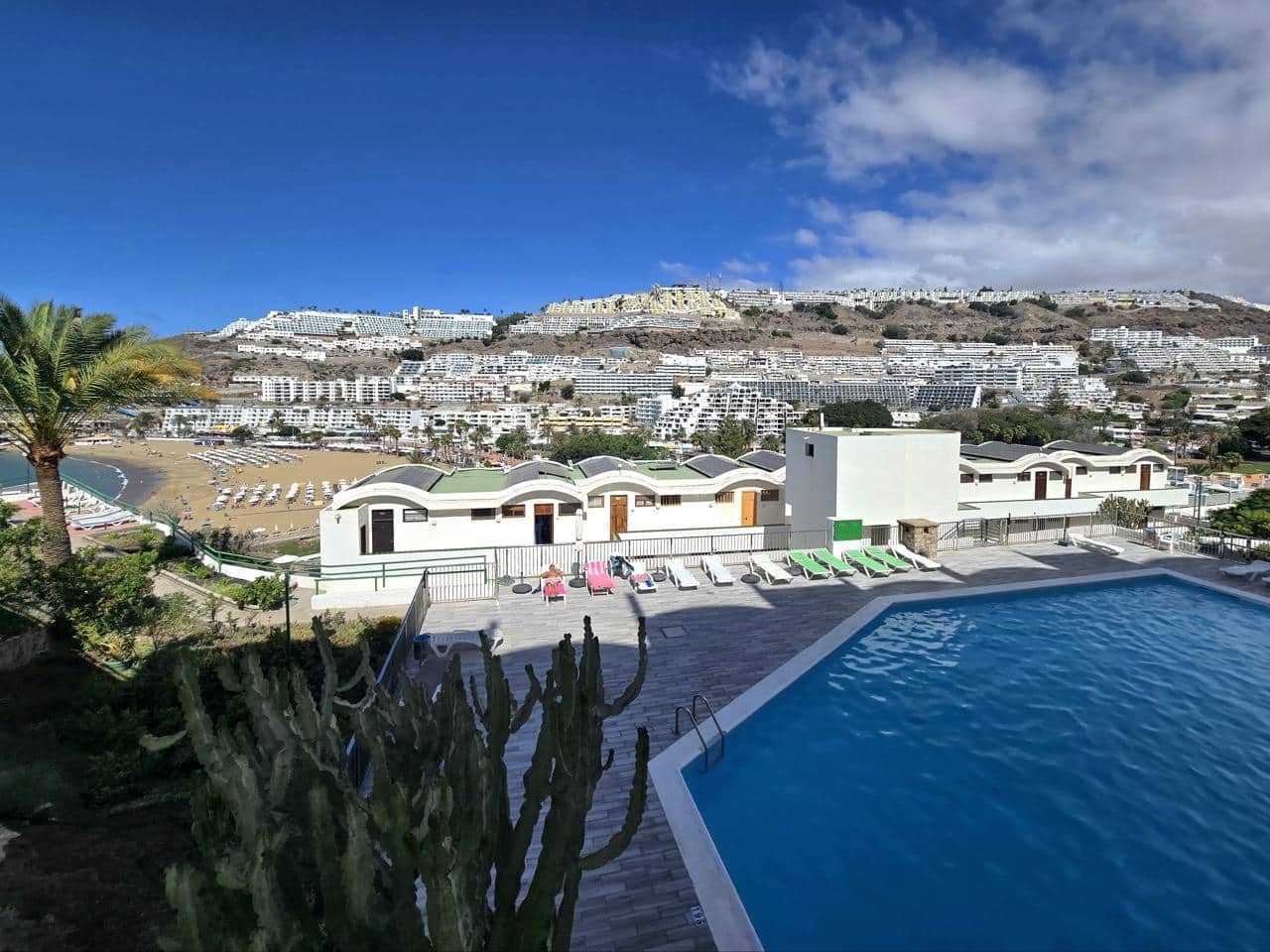 1 sypialnia Mieszkanie na sprzedaż w Puerto Rico z basenem - 299 000 € (Ref: 10076948)