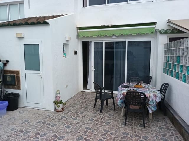 Chalet de 2 habitaciones en Sonneland, San Bartolomé de Tirajana en alquiler con piscina garaje - 1.300 € (Ref: 10076949)