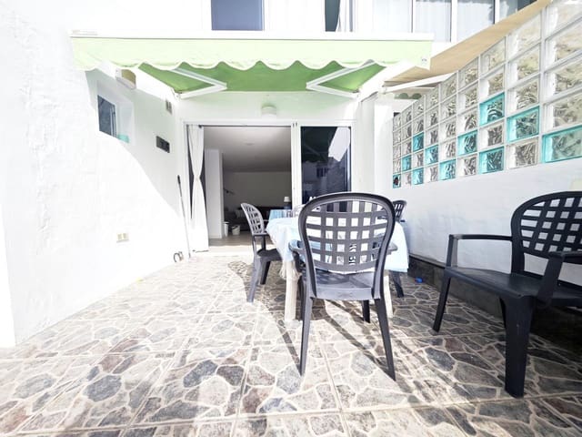 Chalet de 2 habitaciones en Sonneland, San Bartolomé de Tirajana en alquiler con piscina garaje - 1.300 € (Ref: 10076949)