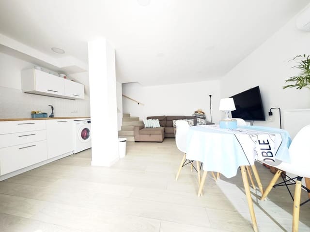 Chalet de 2 habitaciones en Sonneland, San Bartolomé de Tirajana en alquiler con piscina garaje - 1.300 € (Ref: 10076949)