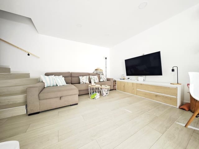 Chalet de 2 habitaciones en Sonneland, San Bartolomé de Tirajana en alquiler con piscina garaje - 1.300 € (Ref: 10076949)