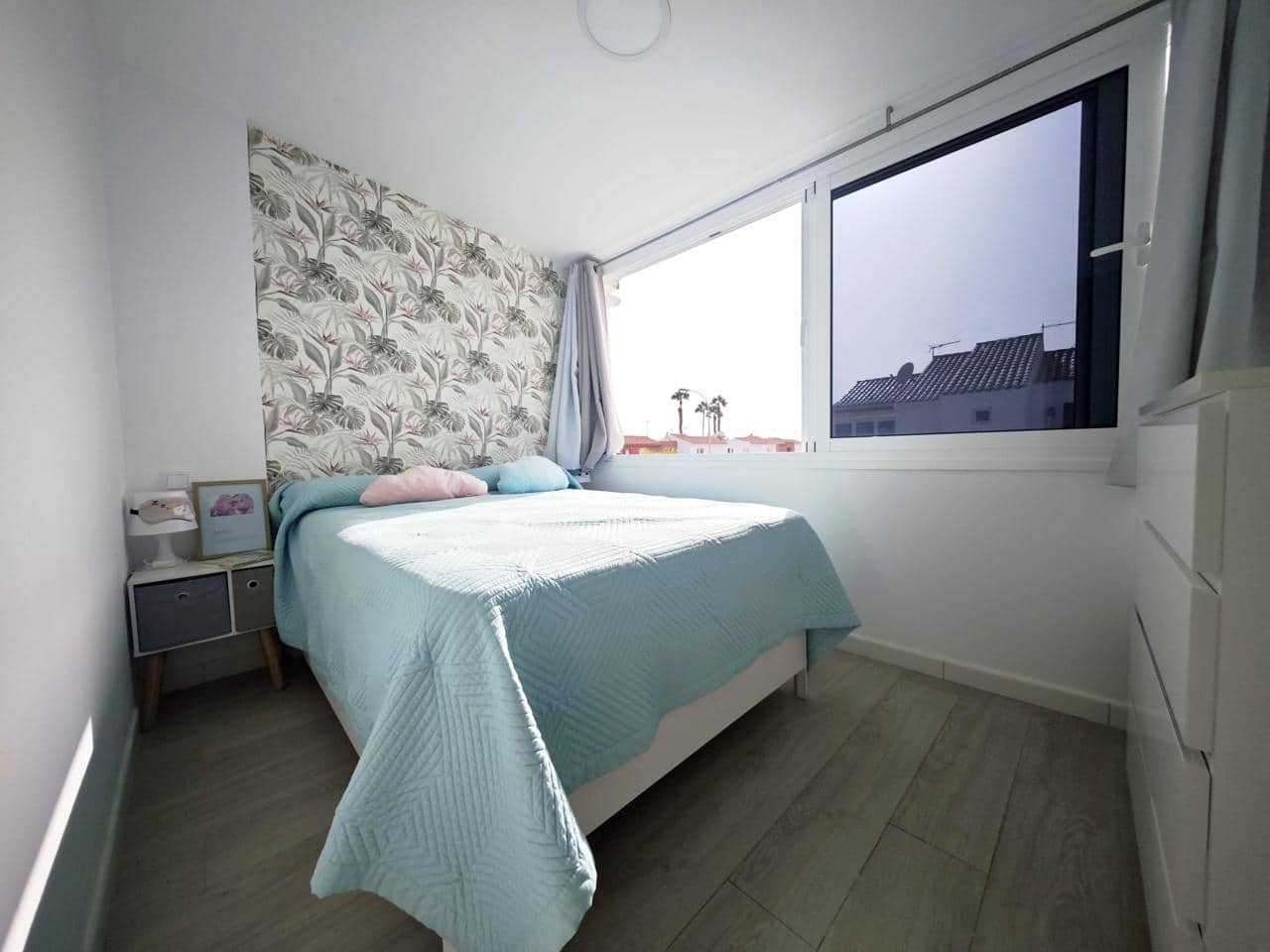 Chalet de 2 habitaciones en Sonneland en alquiler con piscina garaje - 1.300 € (Ref: 10076949)