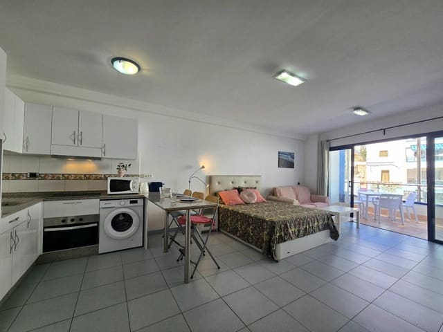 Apartamento para arrendar em Playa de Mogán, Mogán - 1 200 € (Ref: 10076950)