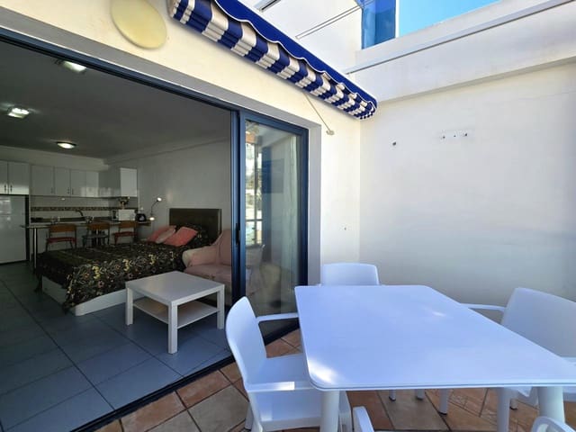 Apartamento para arrendar em Playa de Mogán, Mogán - 1 200 € (Ref: 10076950)