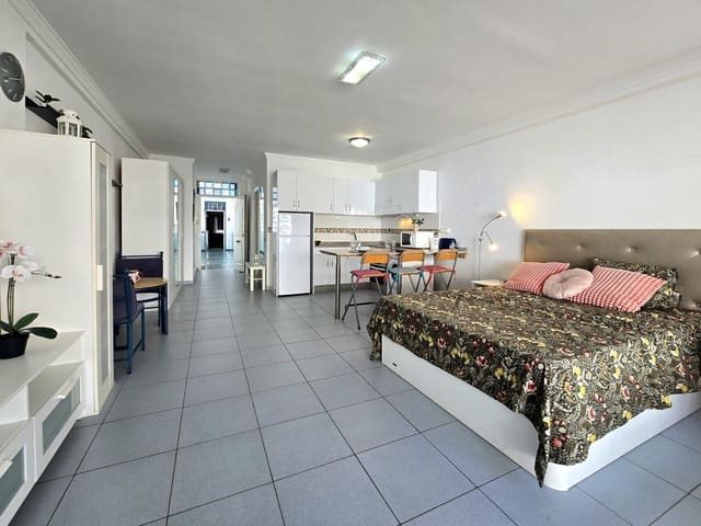 Apartamento para arrendar em Playa de Mogán, Mogán - 1 200 € (Ref: 10076950)