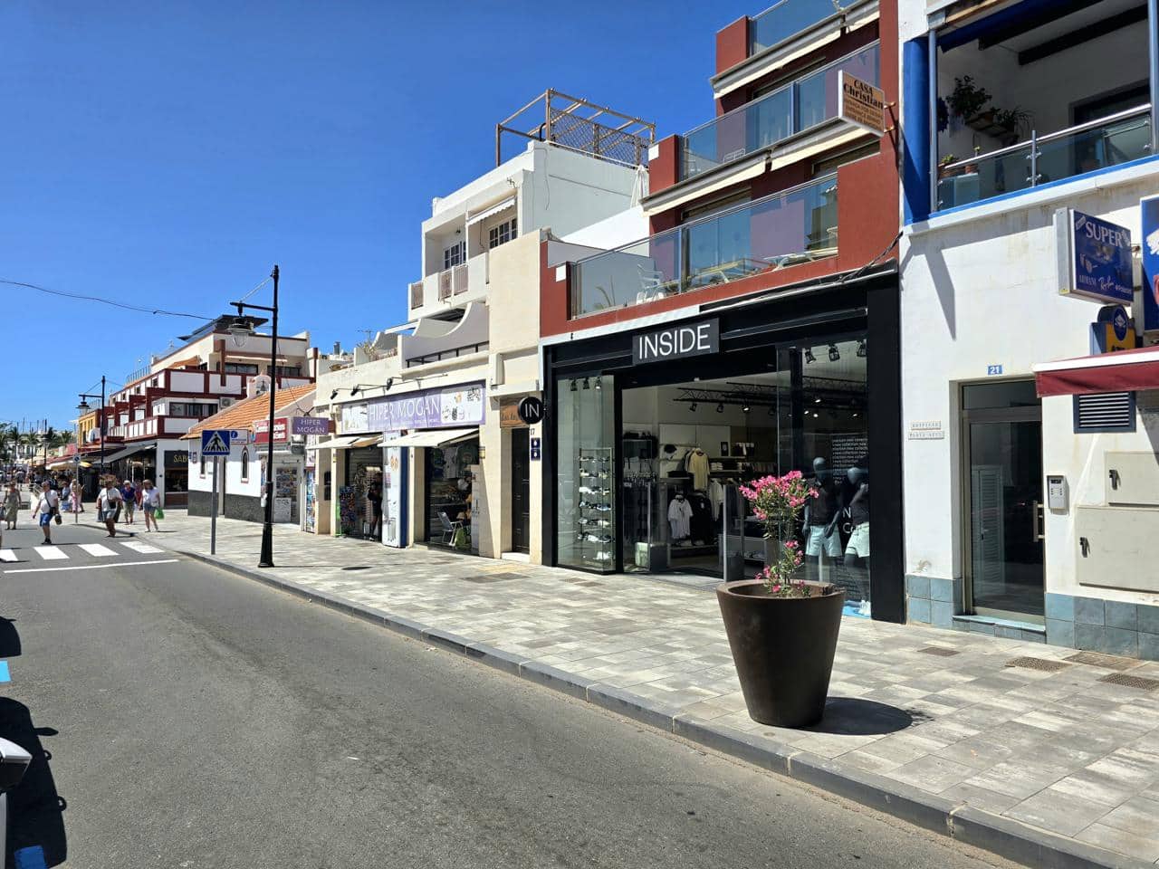 Apartamento para arrendar em Mogan - 1 200 € (Ref: 10076950)