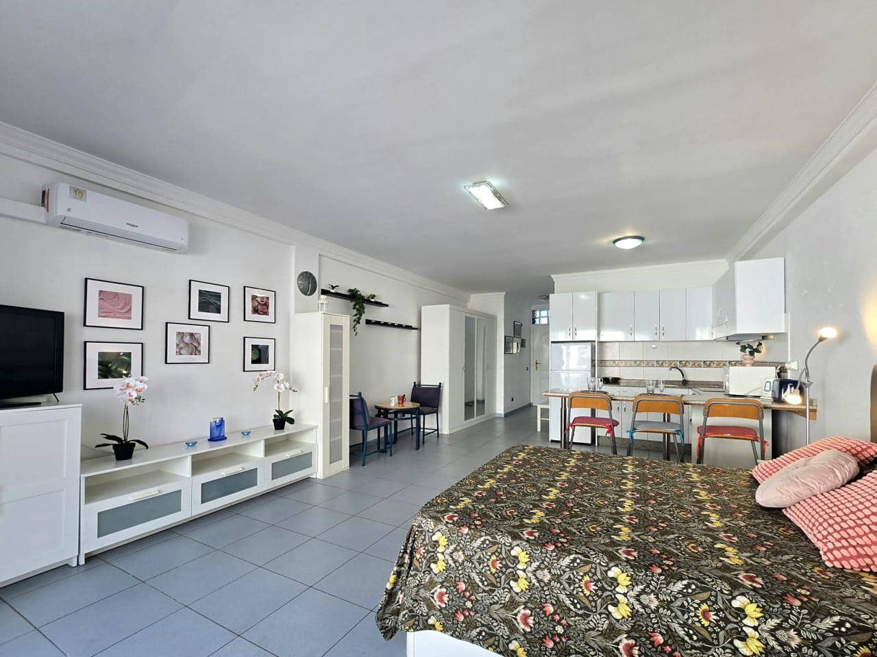 Apartamento para arrendar em Mogan - 1 200 € (Ref: 10076950)
