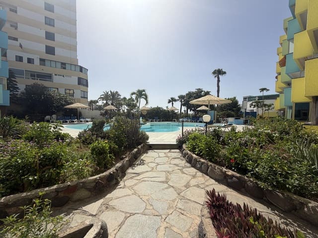 Apartamento para arrendar em San Agustín, San Bartolomé de Tirajana com piscina - 1 000 € (Ref: 10076951)