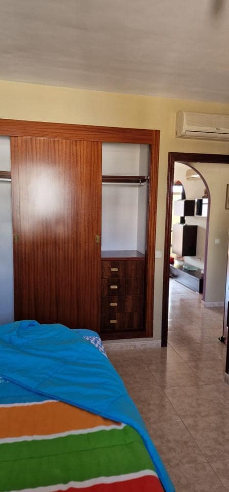 2 slaapkamer Flat te huur in Agaete met garage - € 1.200 (Ref: 10085295)