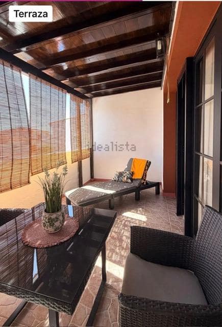 2 slaapkamer Flat te huur in Agaete met garage - € 1.200 (Ref: 10085295)