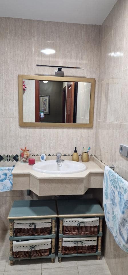 2 slaapkamer Flat te huur in Agaete met garage - € 1.200 (Ref: 10085295)
