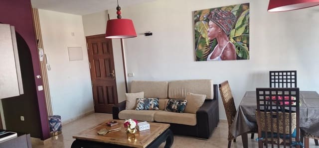 2 slaapkamer Flat te huur in Agaete met garage - € 1.200 (Ref: 10085295)